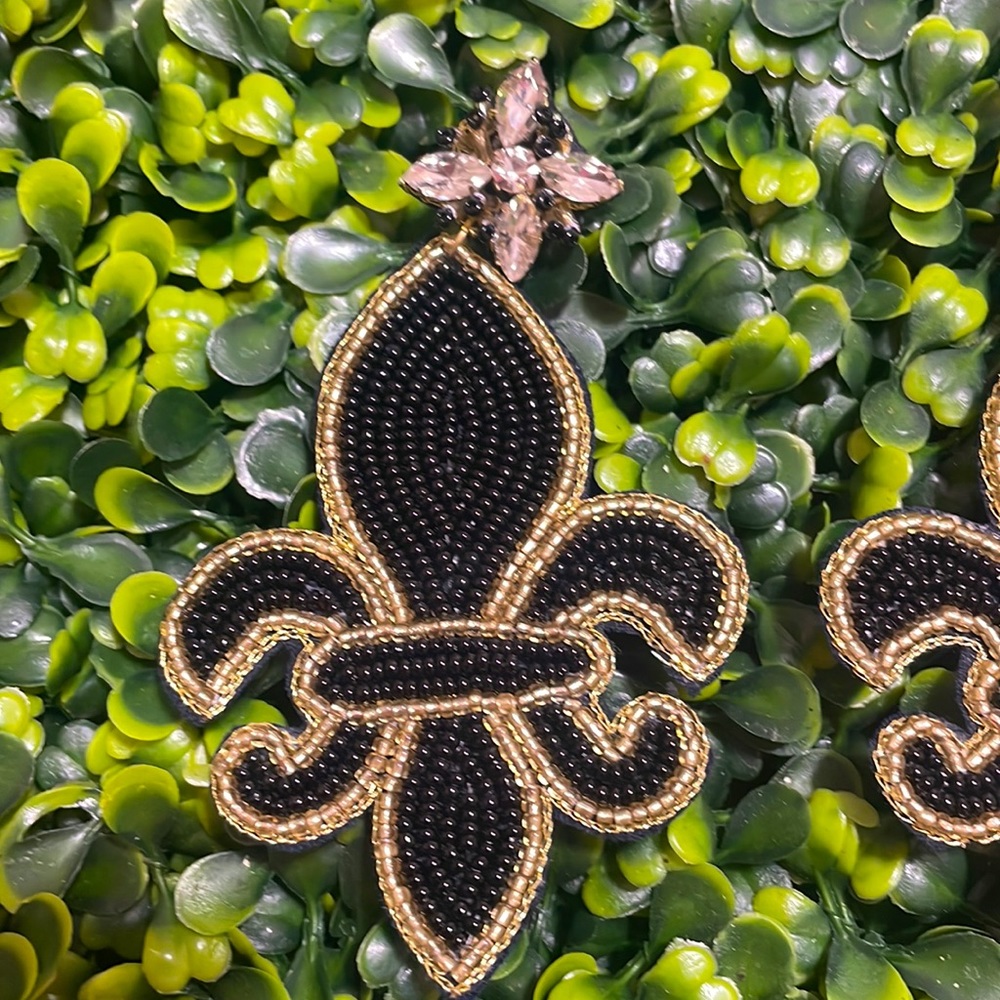 ⚜️❤️ Large Beaded Crystal Fleur de Lis Earrings New Orleans - Picture 2 of 3
